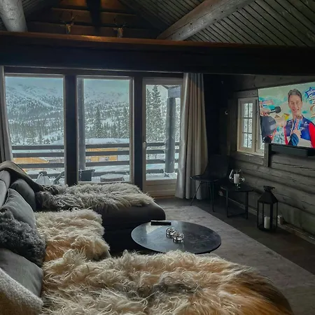 Log With Views Over Mountain Hébergement de vacances